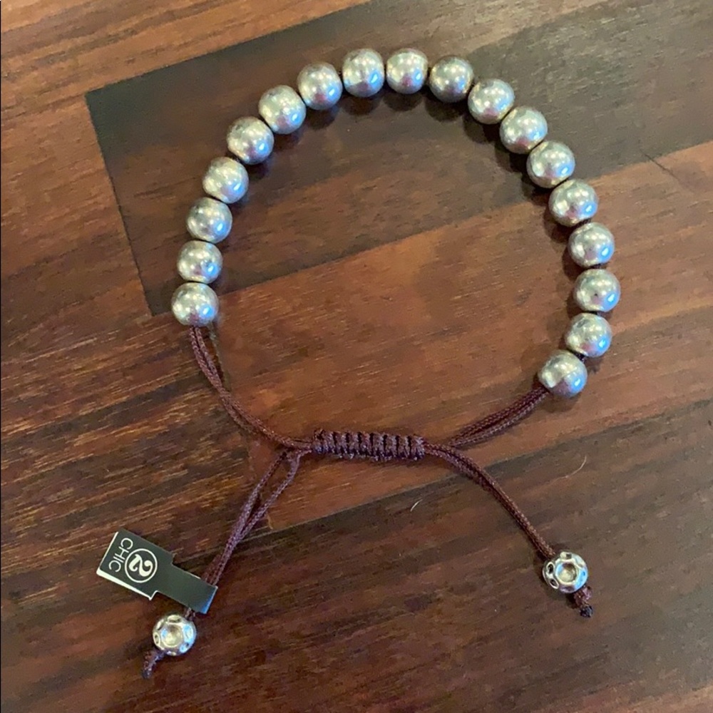2CHIC steel silver bead adjustable bracelet.